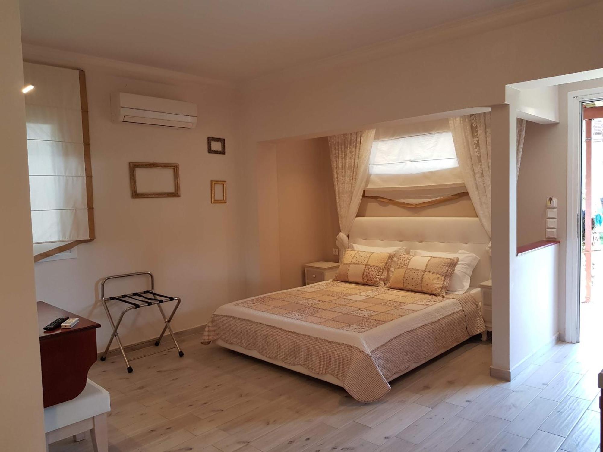 Sekreto - "S" Maisonettes & Studios Adults Only Parga Bagian luar foto