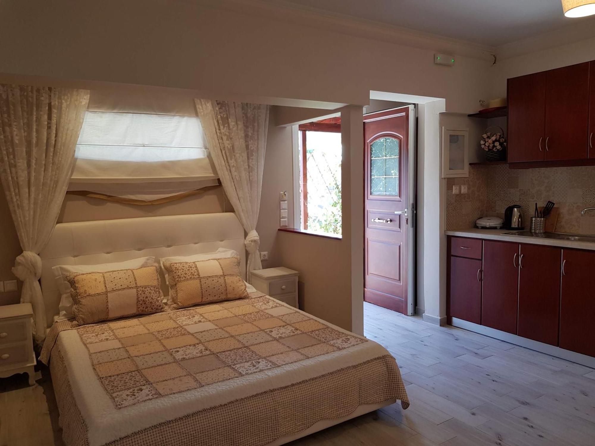 Sekreto - "S" Maisonettes & Studios Adults Only Parga Bagian luar foto