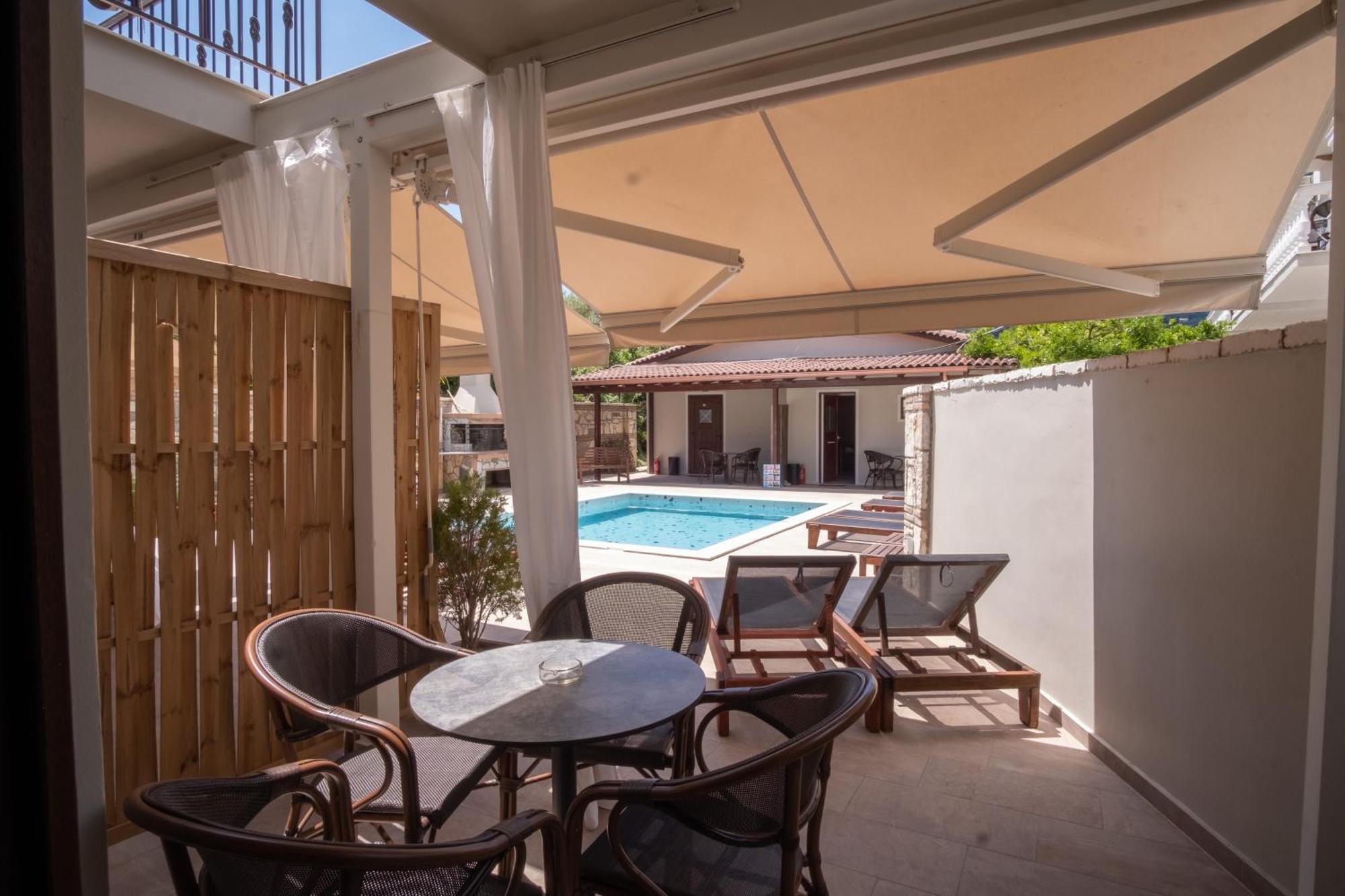 Sekreto - "S" Maisonettes & Studios Adults Only Parga Bagian luar foto