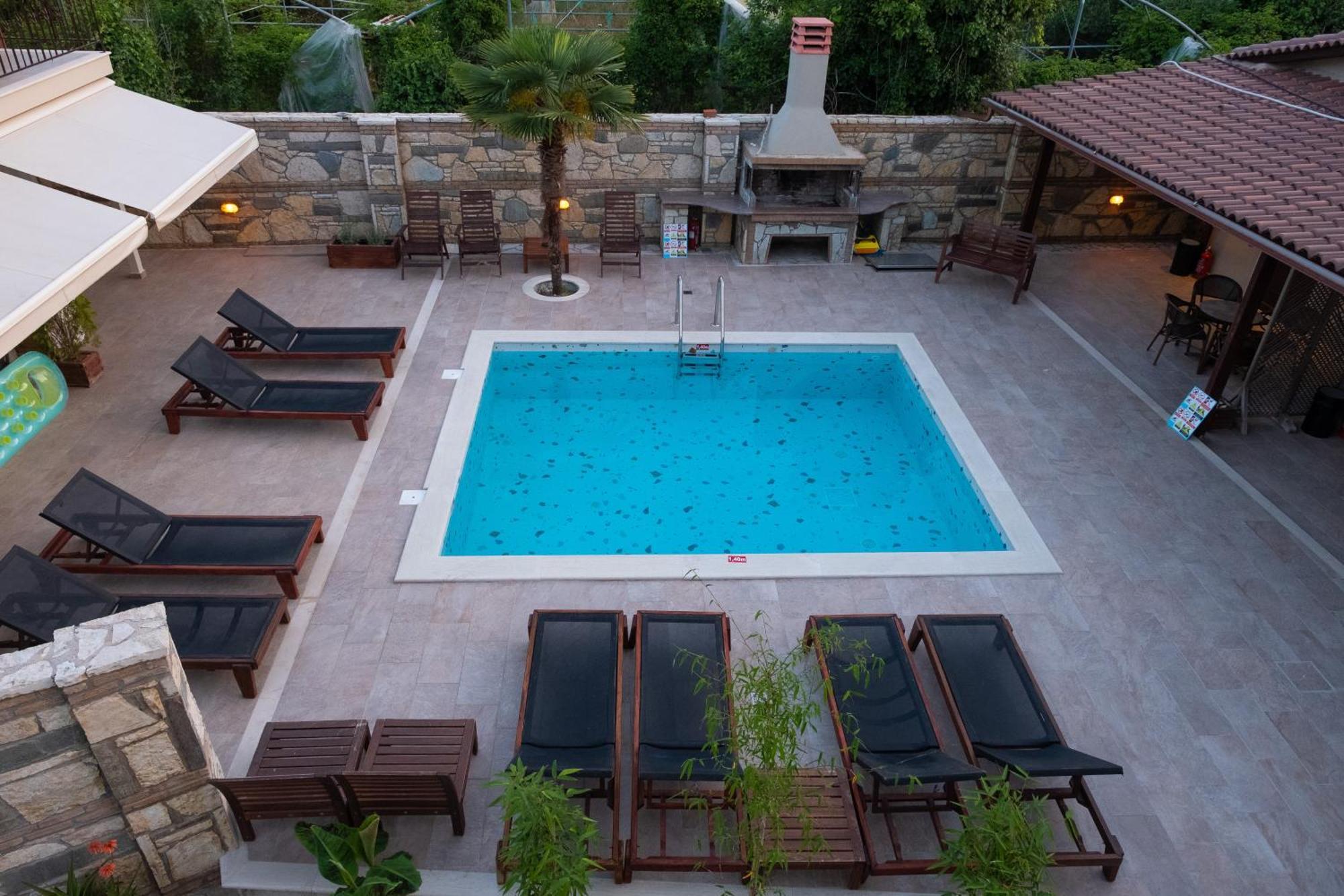 Sekreto - "S" Maisonettes & Studios Adults Only Parga Bagian luar foto