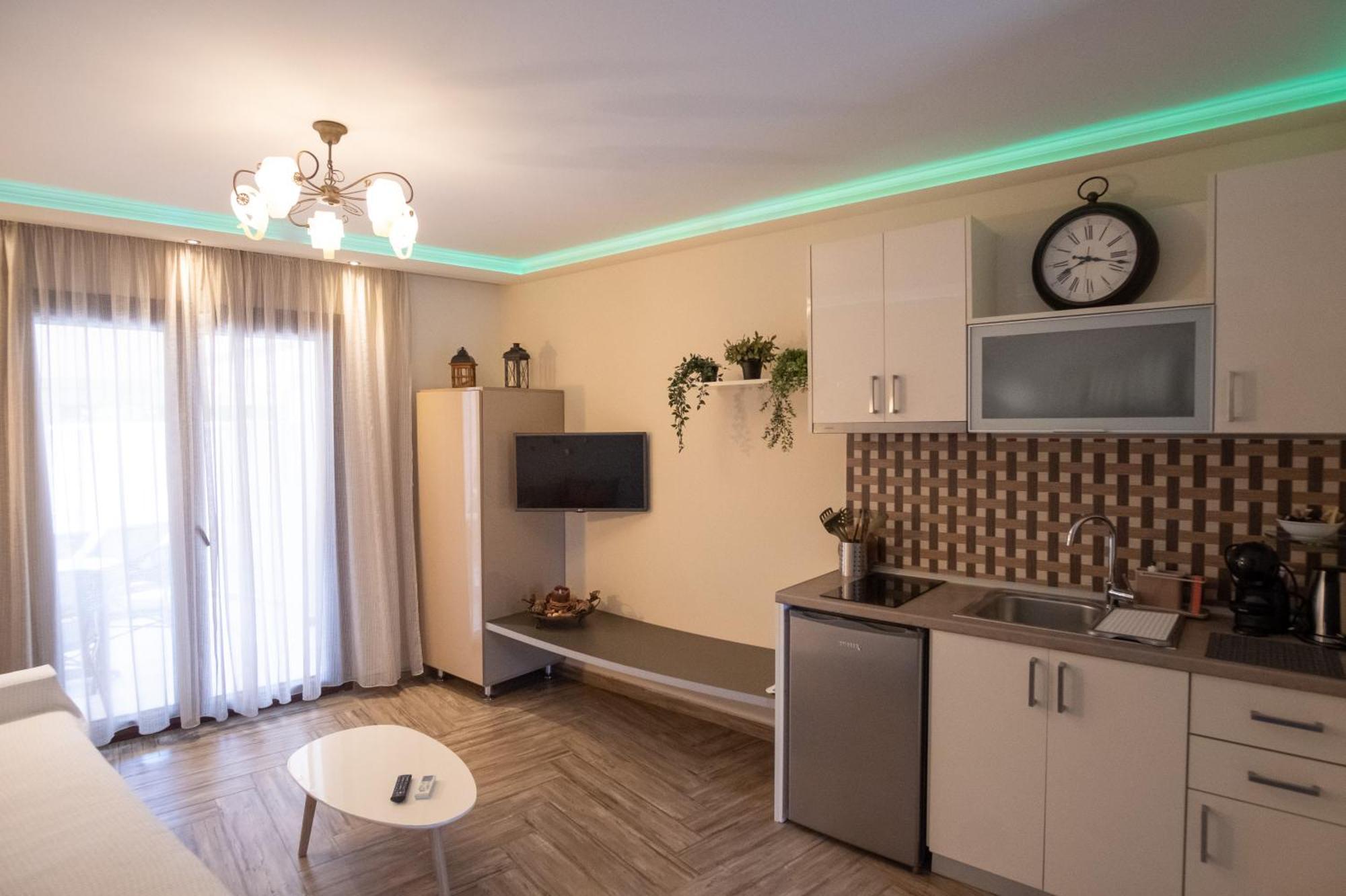 Sekreto - "S" Maisonettes & Studios Adults Only Parga Bagian luar foto