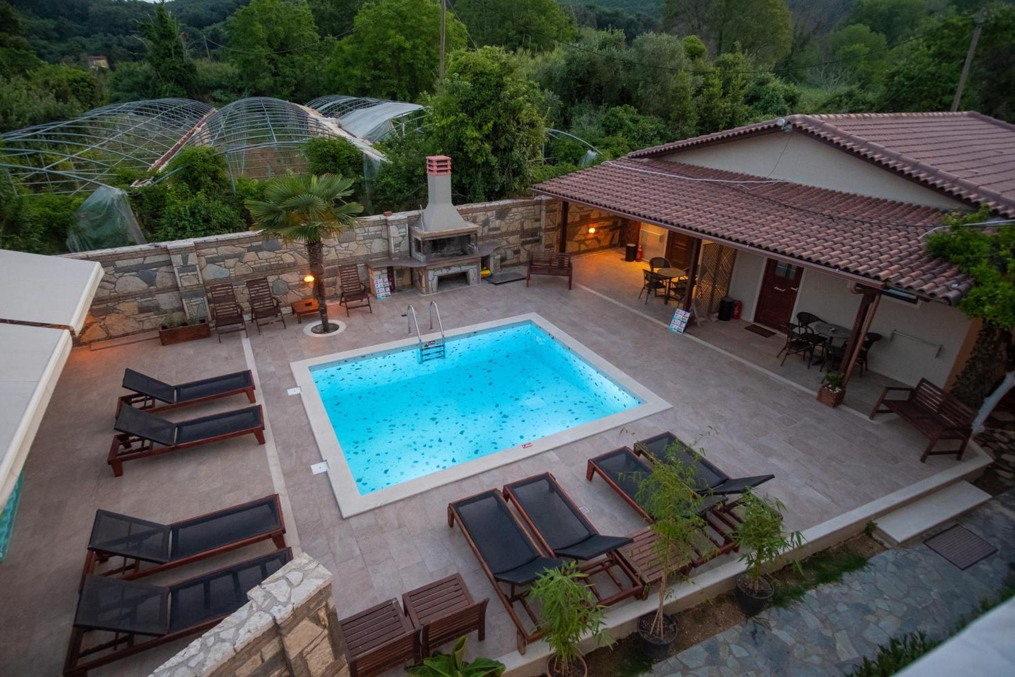 Sekreto - "S" Maisonettes & Studios Adults Only Parga Bagian luar foto