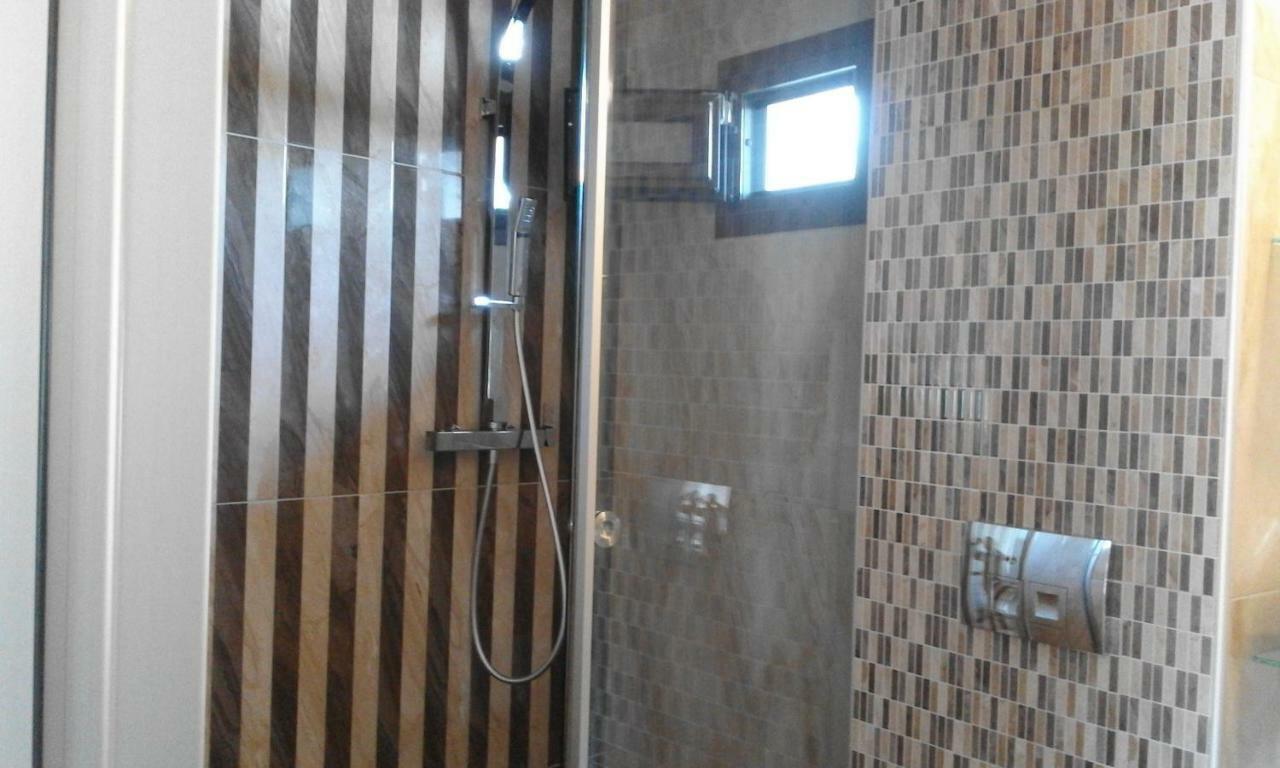 Sekreto - "S" Maisonettes & Studios Adults Only Parga Bagian luar foto